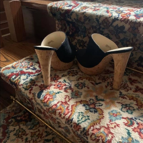 Michael Kors mule heals - Picture 3 of 3